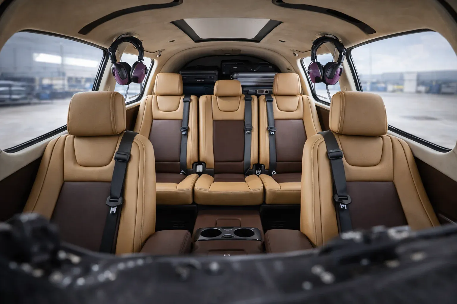 ANG five-seat leather cabin